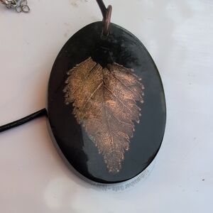 Leaf Pendant Necklace